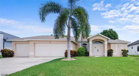 3841 SW 17th Pl, Cape Coral, FL 33914