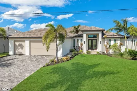 1030 NW 38th Pl, Cape Coral, FL 33993