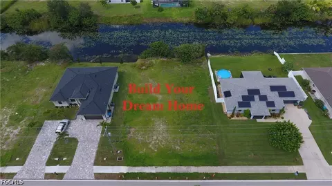 707 Gleason Pkwy, Cape Coral, FL 33914