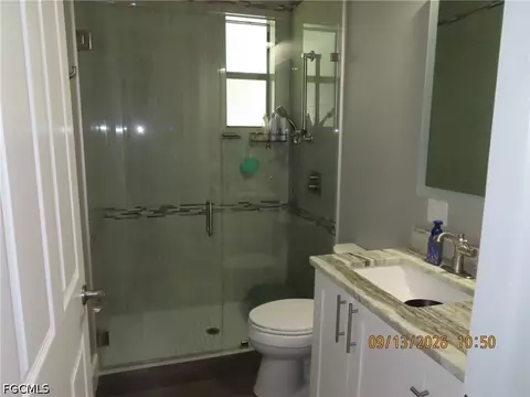 Bath - 420 Broward Ave, Labelle, FL 33935 photo 2 of 2
