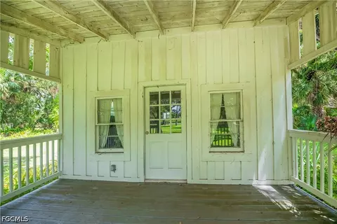 Exterior - 160 Curry St, Labelle, FL 33935 photo 15 of 23