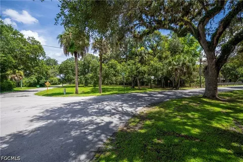Other - 160 Curry St, Labelle, FL 33935 photo 2 of 14