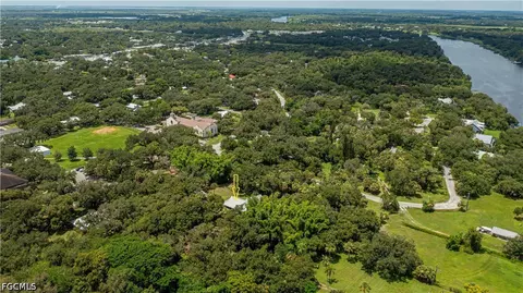 View/Area - 160 Curry St, Labelle, FL 33935 photo 3 of 4
