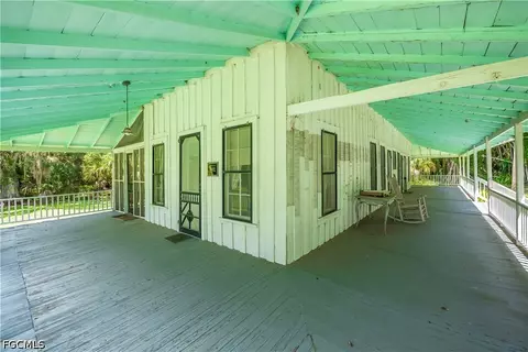 Exterior - 160 Curry St, Labelle, FL 33935 photo 18 of 23