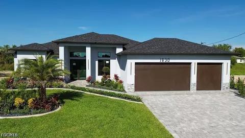1630 NE 13th Pl, Cape Coral, FL 33909