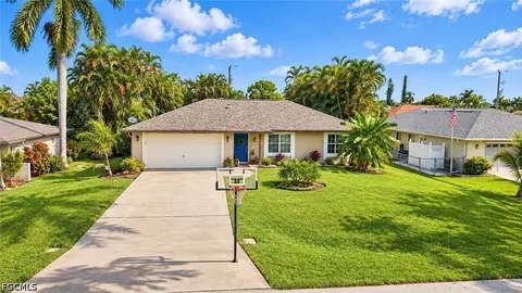 1705 SE 21st Ter, Cape Coral, FL 33990
