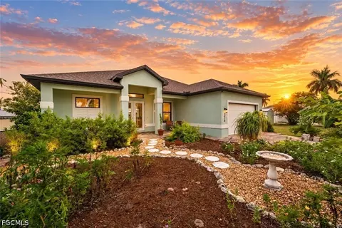 2478 Baybreeze St, Saint James City, FL 33956