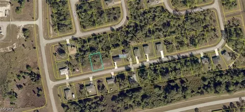6060 Pecan Cir, Labelle, FL 33935 photo 4