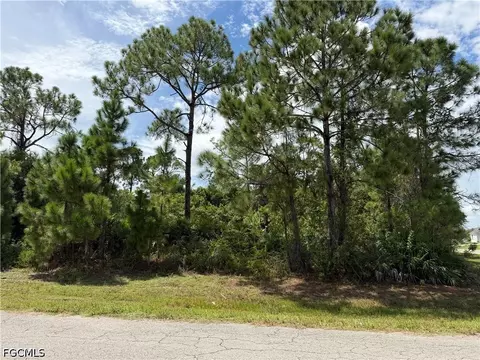 6026 Keystone Cir, Labelle, FL 33935