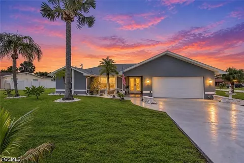 514 SE 34th Ter, Cape Coral, FL 33904