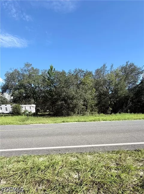 NE 106th Ter, Williston, FL 32621 photo 4
