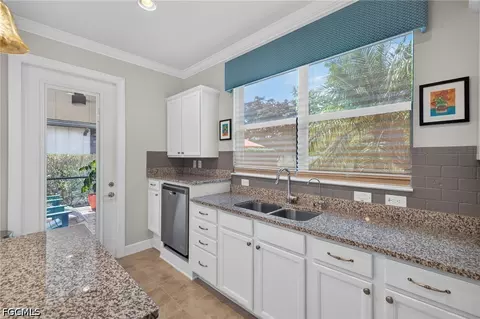 Kitchen - 20312 Corkscrew Shores Blvd, Estero, FL 33928 photo 2 of 7