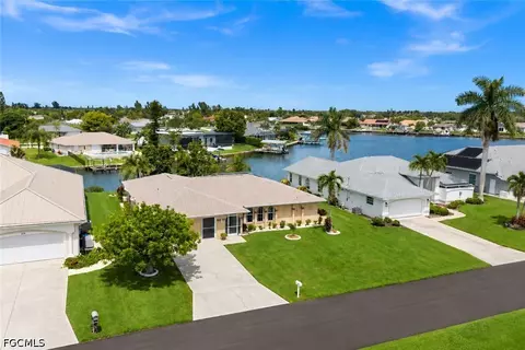 403 SE 28th Ter, Cape Coral, FL 33904