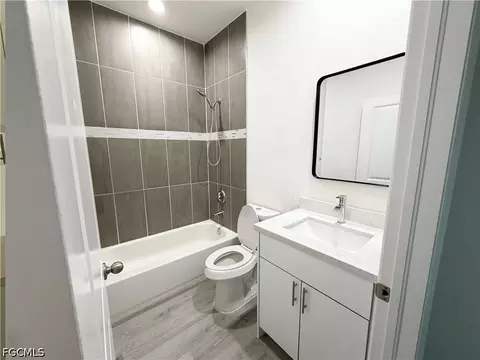 Bath - 8014 Spice Ct, Labelle, FL 33935 photo 3 of 4