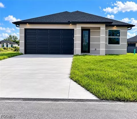 2804 25th St SW, Lehigh Acres, FL 33976