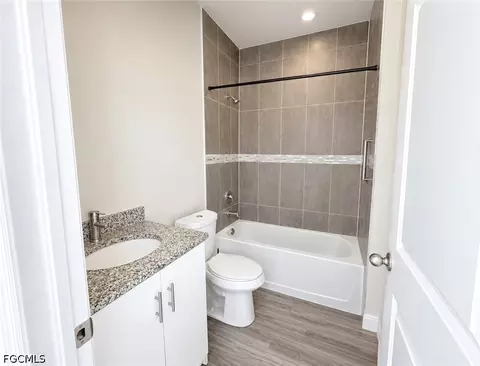 7016 Hero Cir, Labelle, FL 33935 photo 2