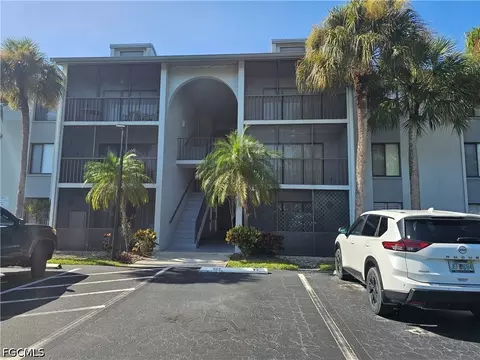 9610 Green Cypress Ln #2, Fort Myers, FL 33905