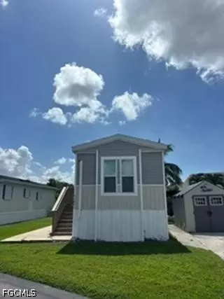 11641 Ariana Dr #13, Fort Myers, FL 33908