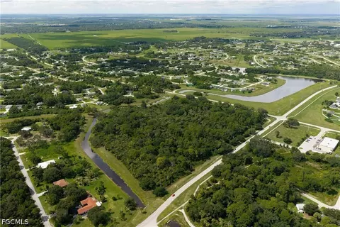 Cowboy Way, Other, FL 33935 photo 4