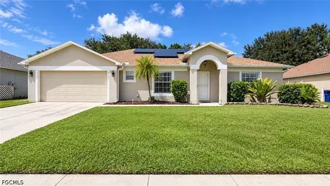 2501 Hawks Preserve Dr, Fort Myers, FL 33905