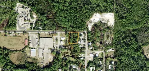 Gray Ave, Carrabelle, FL 32322 photo 2