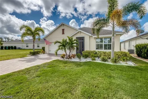 3162 Estancia Ln, Cape Coral, FL 33909