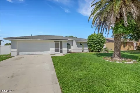 105 SE 44th Ter, Cape Coral, FL 33904