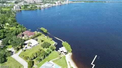 726 Overriver Dr, North Fort Myers, FL 33903