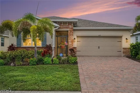 628 Parkshore Lake Ave, Cape Coral, FL 33993
