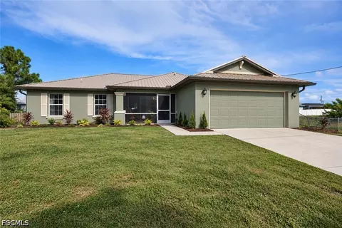 2407 Claude Ave N, Lehigh Acres, FL 33971