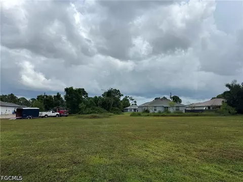 4039 NE 10th Ave, Cape Coral, FL 33909