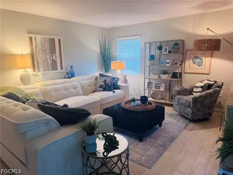 5598 Boynton Ln, Fort Myers, FL 33919