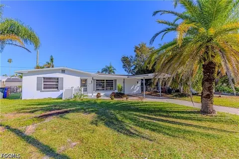 1637 Winkler Ave, Fort Myers, FL 33901