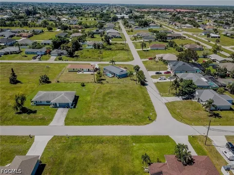 2308 NE 23rd Pl, Cape Coral, FL 33909