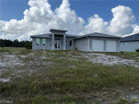 4104 NW 25th St, Cape Coral, FL 33993