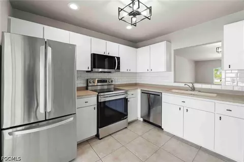 4520 Skyline Blvd #201, Cape Coral, FL 33914
