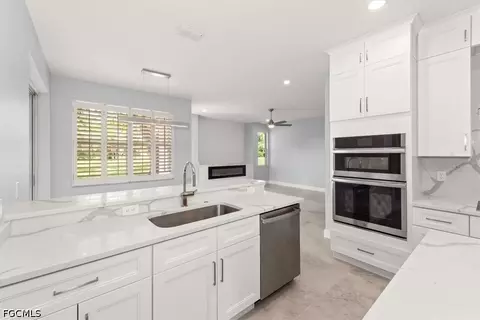 Kitchen - 21188 Braxfield Loop, Estero, FL 33928 photo 3 of 3