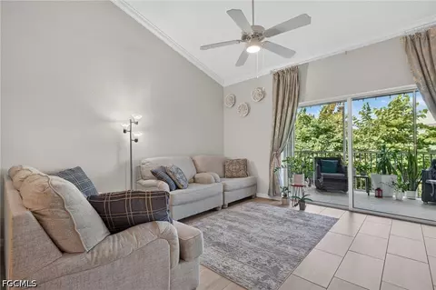 1149 Winding Pines Cir #206, Cape Coral, FL 33909