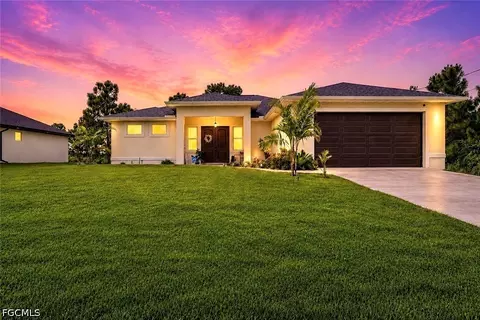 2609 27th St W, Lehigh Acres, FL 33971