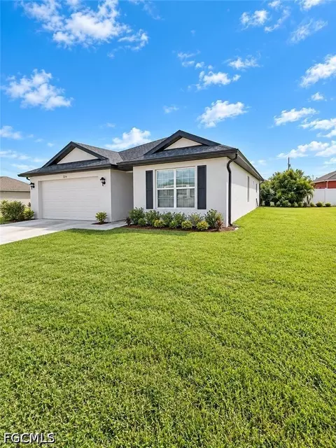 2216 NW Juanita Pl, Cape Coral, FL 33993