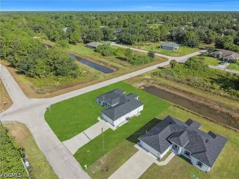 View/Area - 1021 Pilgrim St E, Lehigh Acres, FL 33974 photo 1 of 6