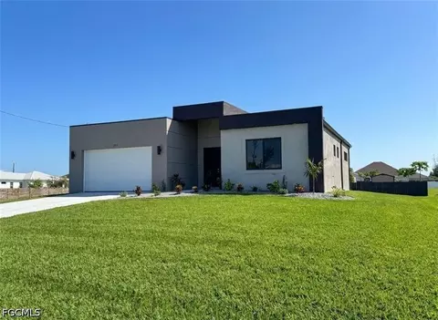 2325 NW 37th Pl, Cape Coral, FL 33993