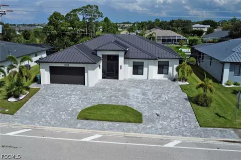 1703 Surfside Blvd, Cape Coral, FL 33991