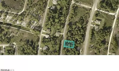 627 Flamingo Ave, Lehigh Acres, FL 33974