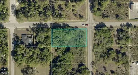 1323 Richmond Ave N, Lehigh Acres, FL 33972