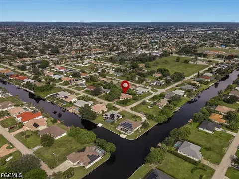 2225 SE 2nd St, Cape Coral, FL 33990