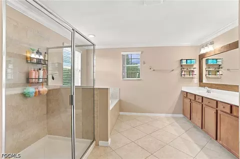 Bath - 2446 Heydon Cir E, Naples, FL 34120 photo 3 of 6