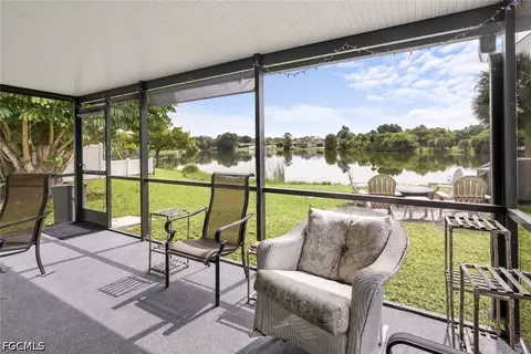 2620 Cartegena Ave, Fort Myers, FL 33905