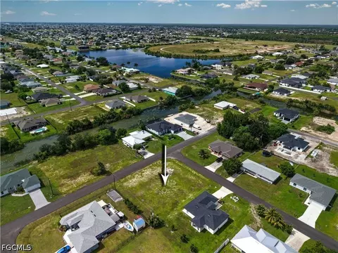 1320 NE 19th St, Cape Coral, FL 33909