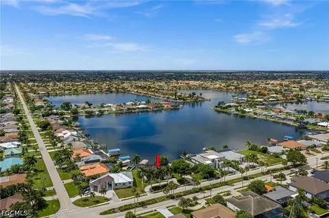 5028 Pelican Blvd, Cape Coral, FL 33914